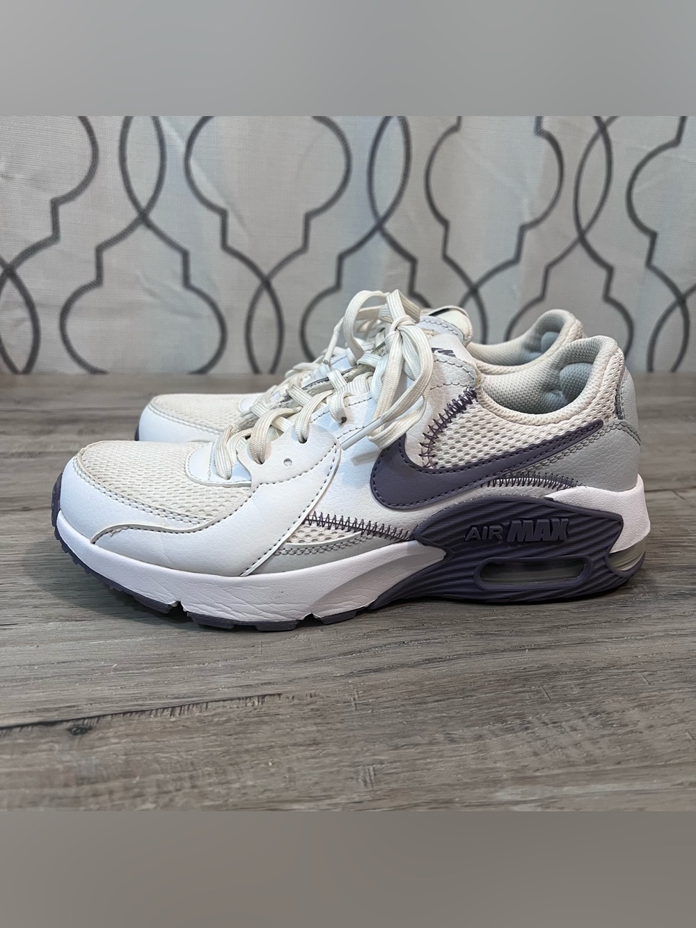 Women’s Nike AirMax Excee Daybreak Sneakers Size 7